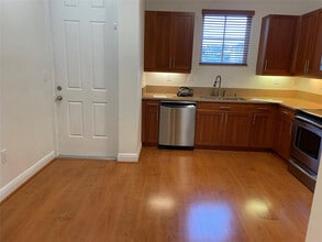 370 SW 14th Ave in Fort Lauderdale, FL - Building Photo - Building Photo