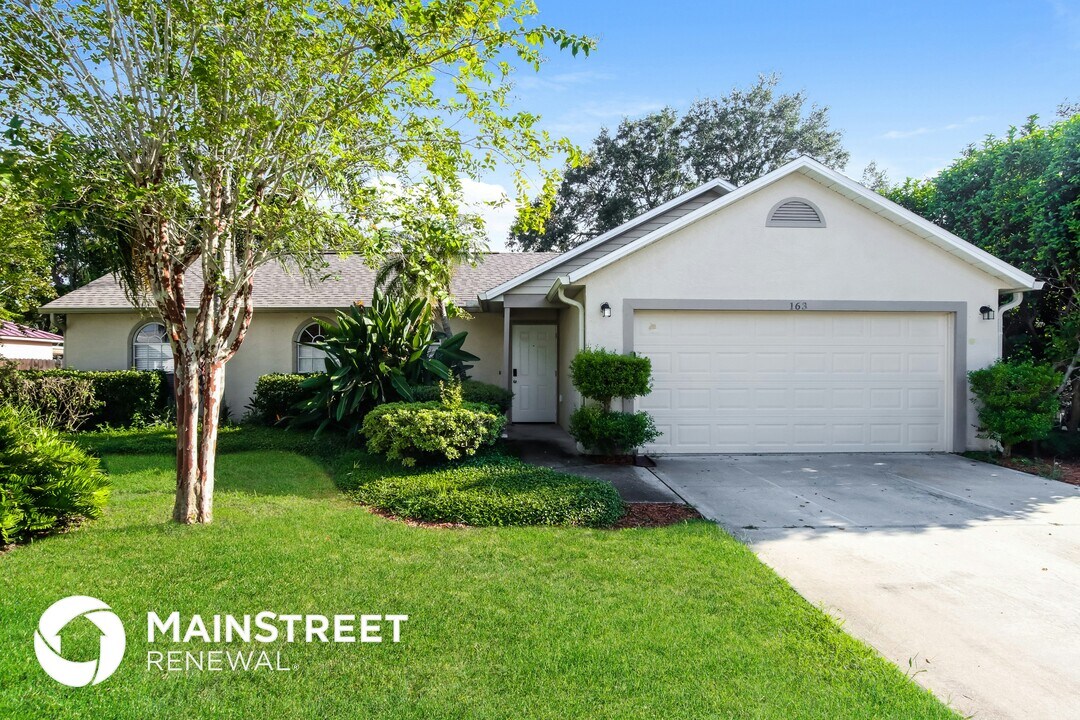 163 Crystal Lake Rd in Melbourne, FL - Building Photo