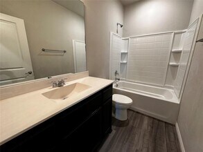 14816 Slippery Falls Cir in Oklahoma City, OK - Building Photo - Building Photo