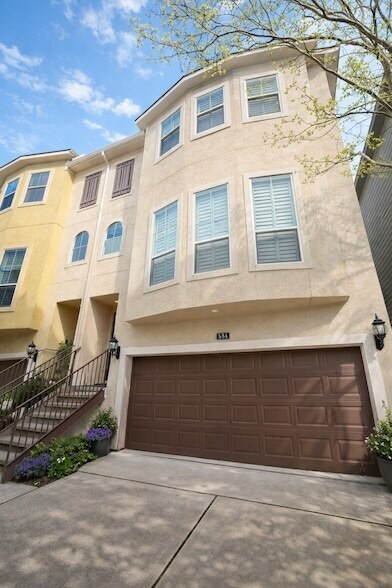 584 Bomar St in Houston, TX - Building Photo