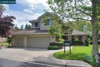 3057 Deer Meadow Dr in Danville, CA - Building Photo - Building Photo