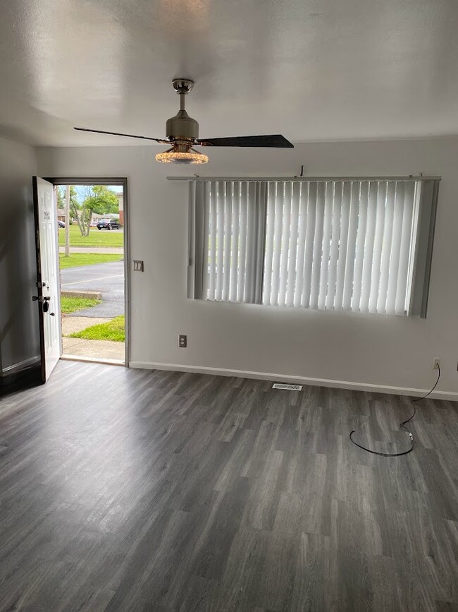 3006 Benchwood Rd in Dayton, OH - Building Photo - Building Photo