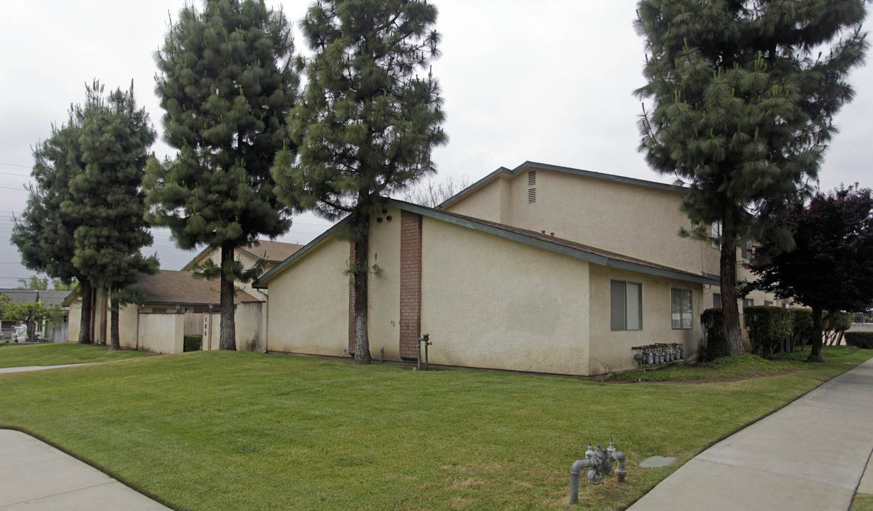 185 S Laurel Ave in Upland, CA - Building Photo