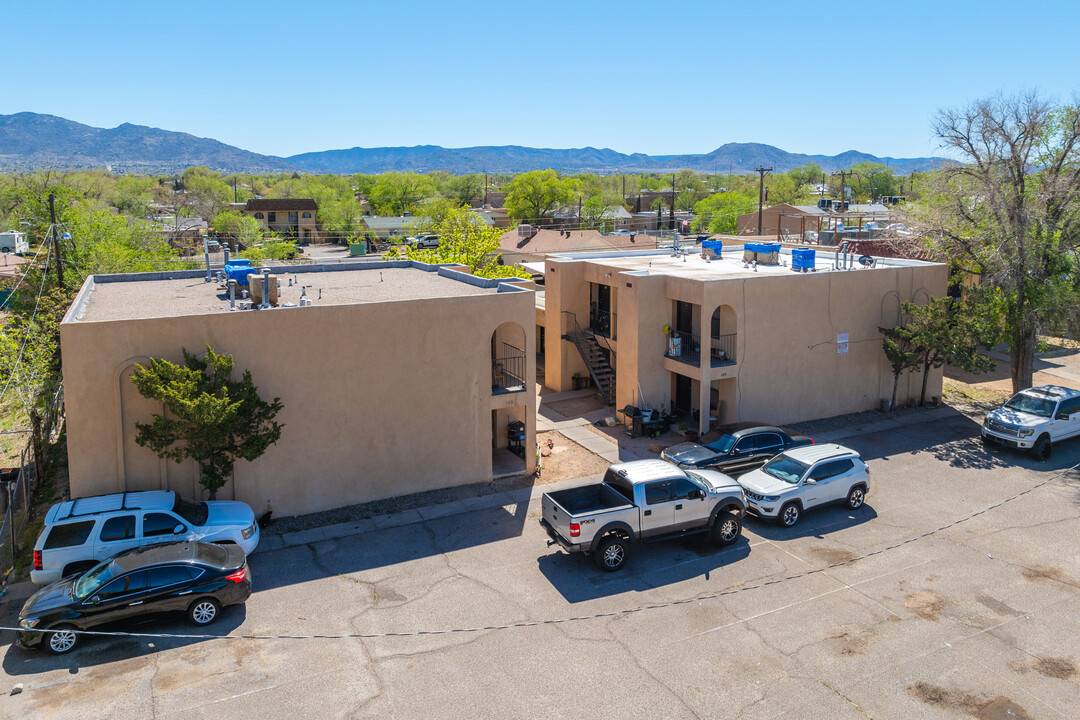 304-308 Pennsylvania St NE in Albuquerque, NM - Building Photo