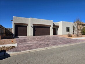 12 Pinon Doblado in Santa Fe, NM - Building Photo - Building Photo