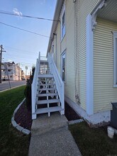 110 Main St in Griswold, CT - Foto de edificio - Building Photo