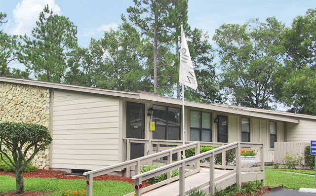 Hickory Place in Gainesville, FL - Foto de edificio - Building Photo