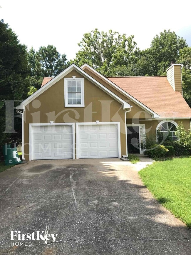 property at 5001 Rose Ct SE