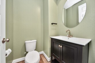 9830 Magnolia Village Ln in Houston, TX - Building Photo - Building Photo