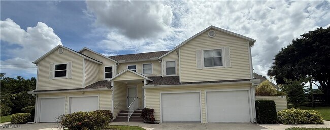 1526 Trafalgar Ln in Naples, FL - Building Photo - Building Photo