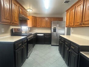 10401 Ney St in Houston, TX - Building Photo - Building Photo