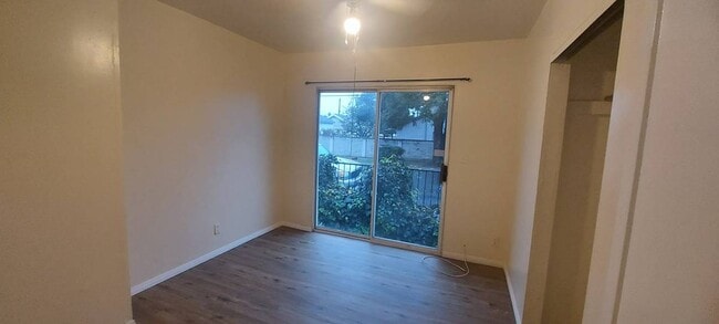 17135 San Jose St in Granada Hills, CA - Building Photo - Building Photo