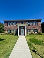 304 N 13th St in Rogers, AR - Building Photo