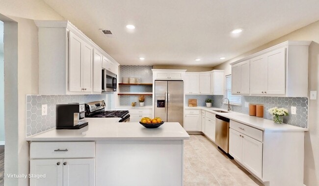 property at 1404 Meadowcrest Dr
