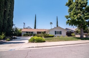 1034 Fletcher Ave in Redlands, CA - Building Photo