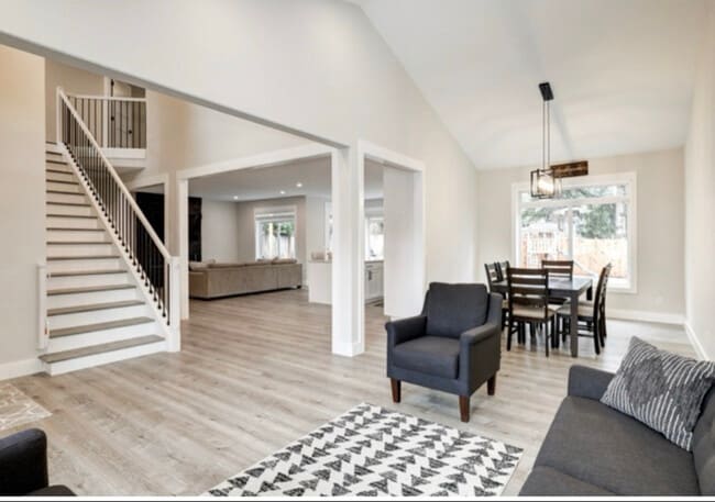 16096 Baccarat Way in Damascus, OR - Foto de edificio - Building Photo