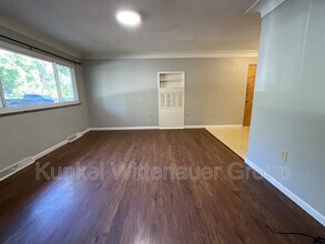 1724 McClintock Ave in Belleville, IL - Building Photo - Building Photo