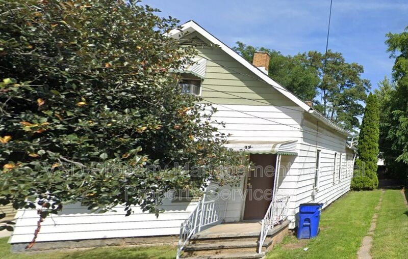 6709 Fullerton Ave in Cleveland, OH - Building Photo