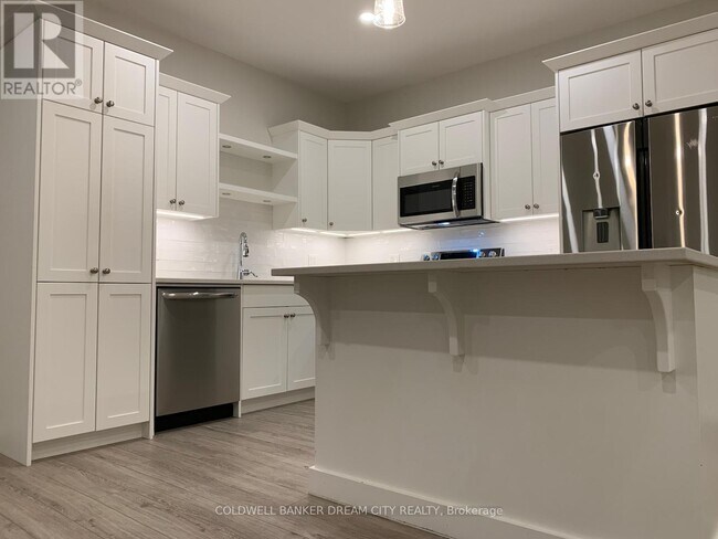 46 Curren Cres in Tillsonburg, ON - Building Photo - Building Photo