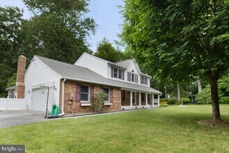 2440 Kimberly Ln in Huntingtown, MD - Building Photo - Building Photo