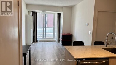 200 Sackville St in Toronto, ON - Building Photo - Building Photo