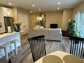 319 S Glendale Ave in Barrington, IL - Building Photo - Building Photo