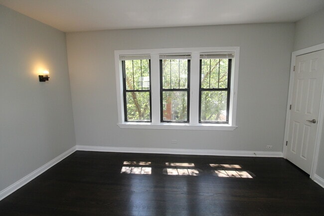 1540 W Waveland Ave in Chicago, IL - Building Photo - Building Photo