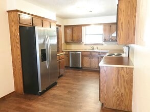 908 Elm St. in Weatherford, OK - Building Photo - Building Photo