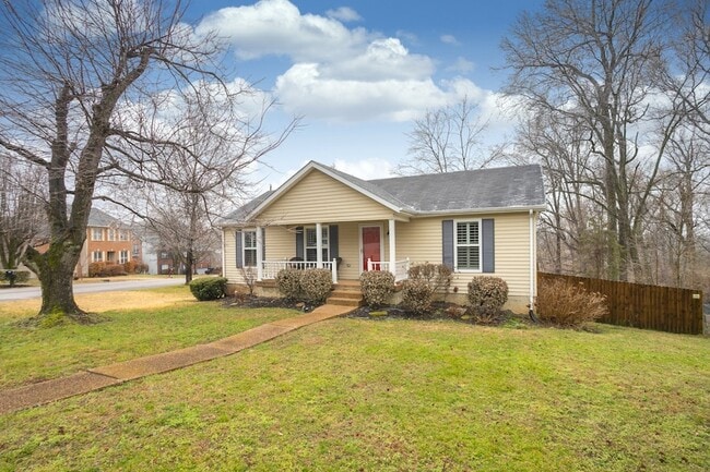 1464 Autumn Knoll Rd in Nashville, TN - Building Photo - Building Photo