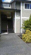 4709 176th St SW in Lynnwood, WA - Foto de edificio - Building Photo