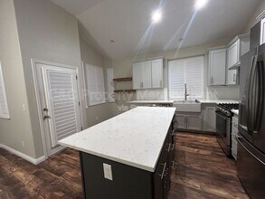 2315 Fairmont Ave in Clovis, CA - Building Photo - Building Photo