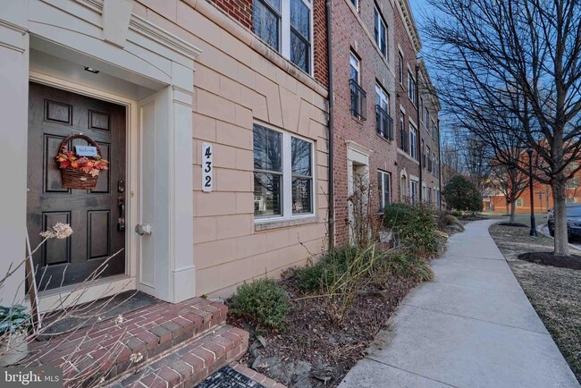 432 Grand St in Gaithersburg, MD - Foto de edificio - Building Photo