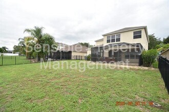 11570 Misty Isle Ln in Riverview, FL - Foto de edificio - Building Photo