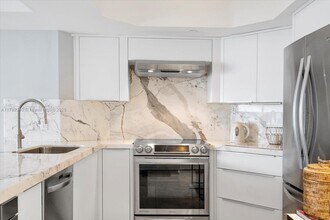 8911 Collins Ave in Surfside, FL - Building Photo - Building Photo