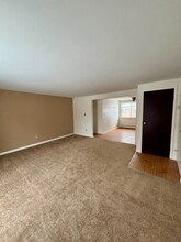 110 Losson Rd, Unit 18-04 in Cheektowaga, NY - Building Photo - Building Photo