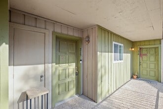 620 S 1st St, Unit 315 in Austin, TX - Foto de edificio - Building Photo