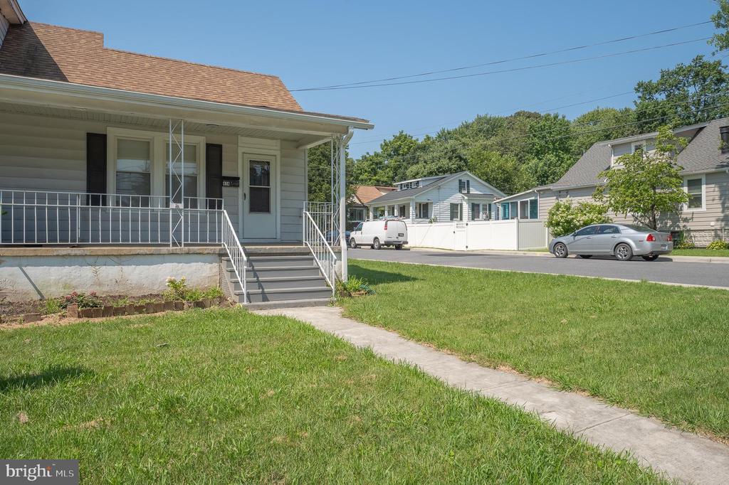 414 N Broadview Blvd in Glen Burnie, MD - Building Photo