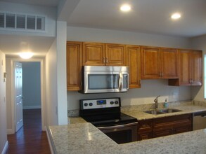 665 Enfield St in Boca Raton, FL - Foto de edificio - Building Photo