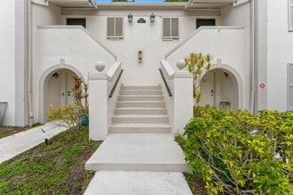 2431 Heron Terrace in Clearwater, FL - Building Photo - Building Photo