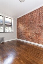 338 E 100th St, Unit 1B in New York, NY - Building Photo - Building Photo