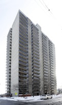 Bronson Place North in Ottawa, ON - Building Photo