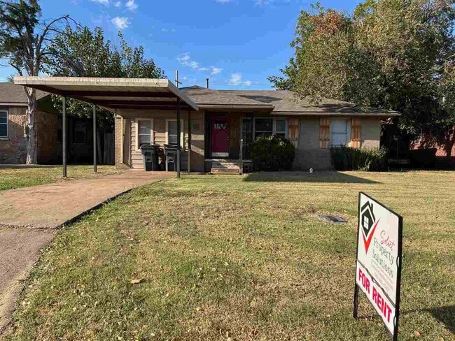 2133 NW Denver Ave in Lawton, OK - Building Photo - Building Photo