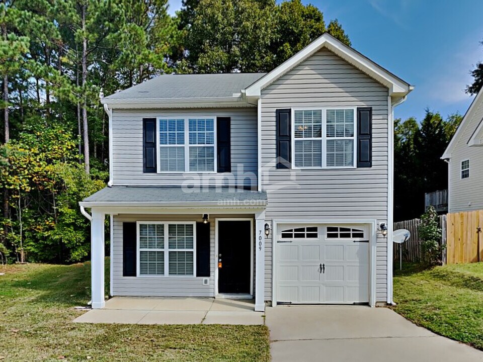 7009 San Juan Hill Ct in Raleigh, NC - Building Photo