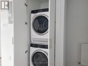 521 Browns Line in Toronto, ON - Building Photo - Building Photo