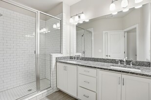 2177 Wiggins Walk in Atlanta, GA - Building Photo