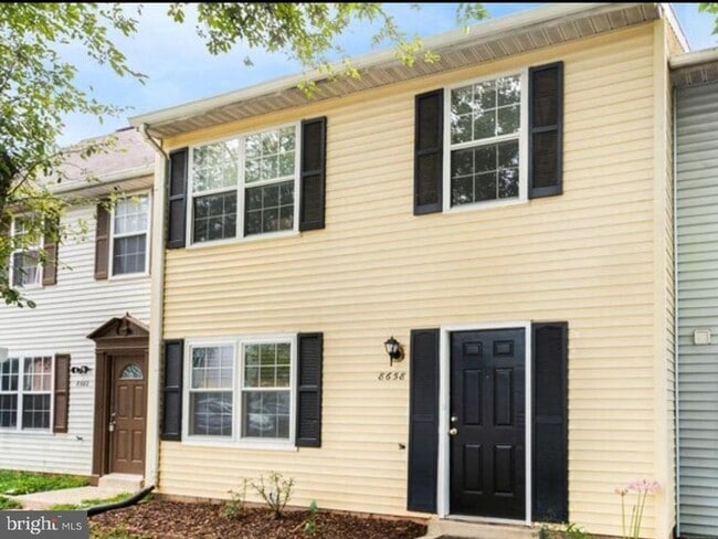 8658 Woodhue Ct in Manassas Park, VA - Building Photo - Building Photo