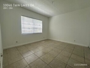 10046 Twin Lakes Dr in Coral Springs, FL - Building Photo - Building Photo