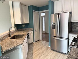 28400 Pinehurst Cir in Easton, MD - Building Photo