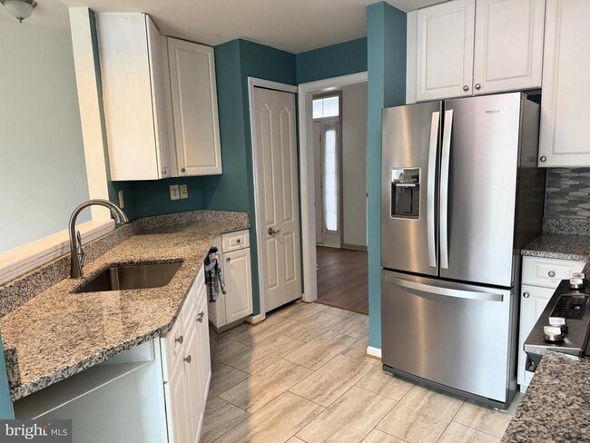 property at 28400 Pinehurst Cir