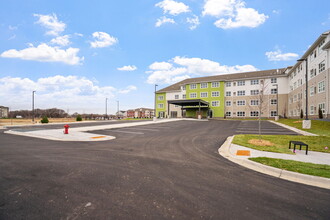 Goldenrod Glen in Big Lake, MN - Foto de edificio - Building Photo